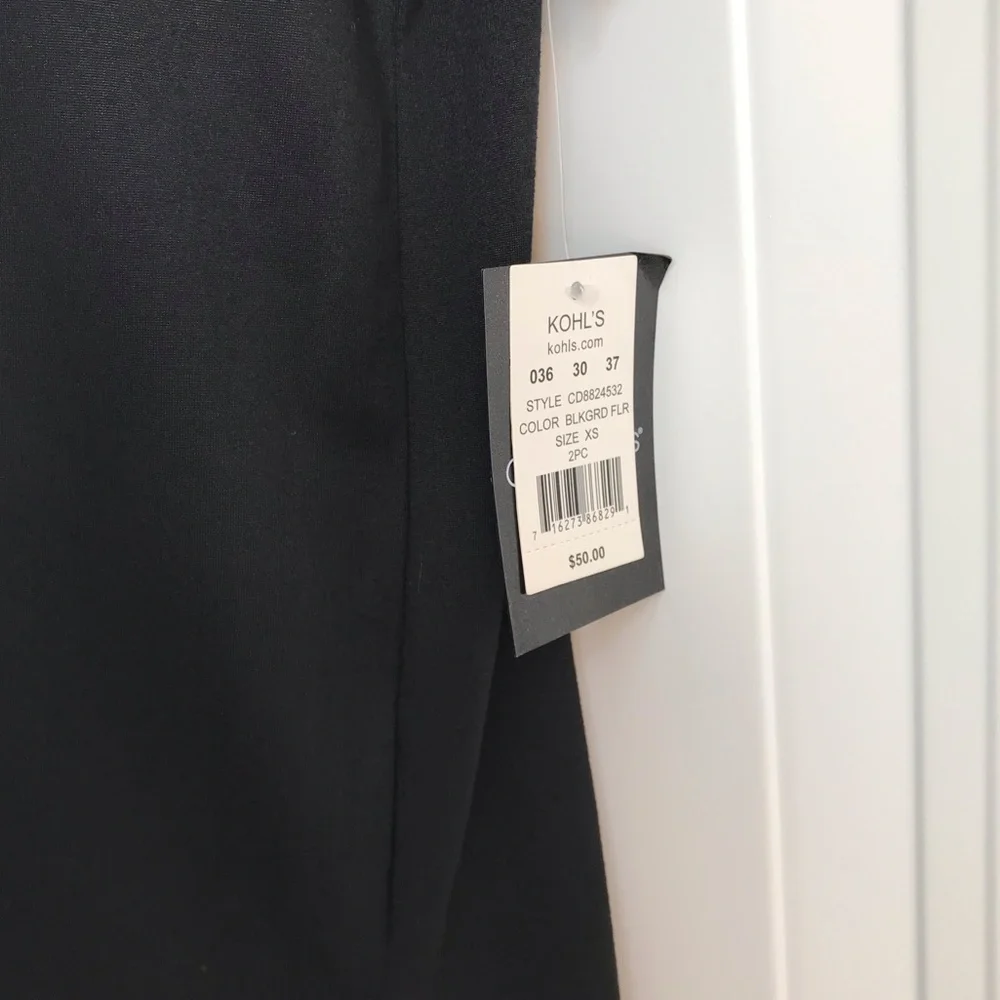 Cuddl Duds Brand solid black v-neck ss soft & stretchy tee top in size XS NWT - Picture 6 of 13